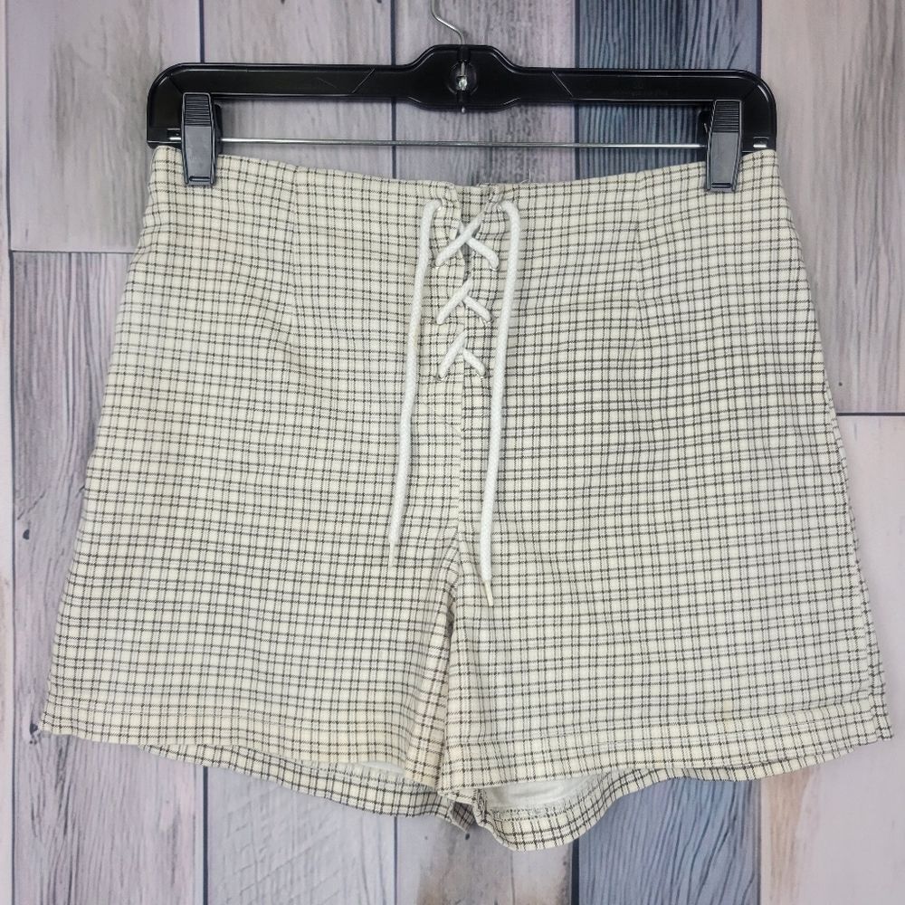 Vintage Plaid Cream Color L Lace Up High Waist Shorts Size Small